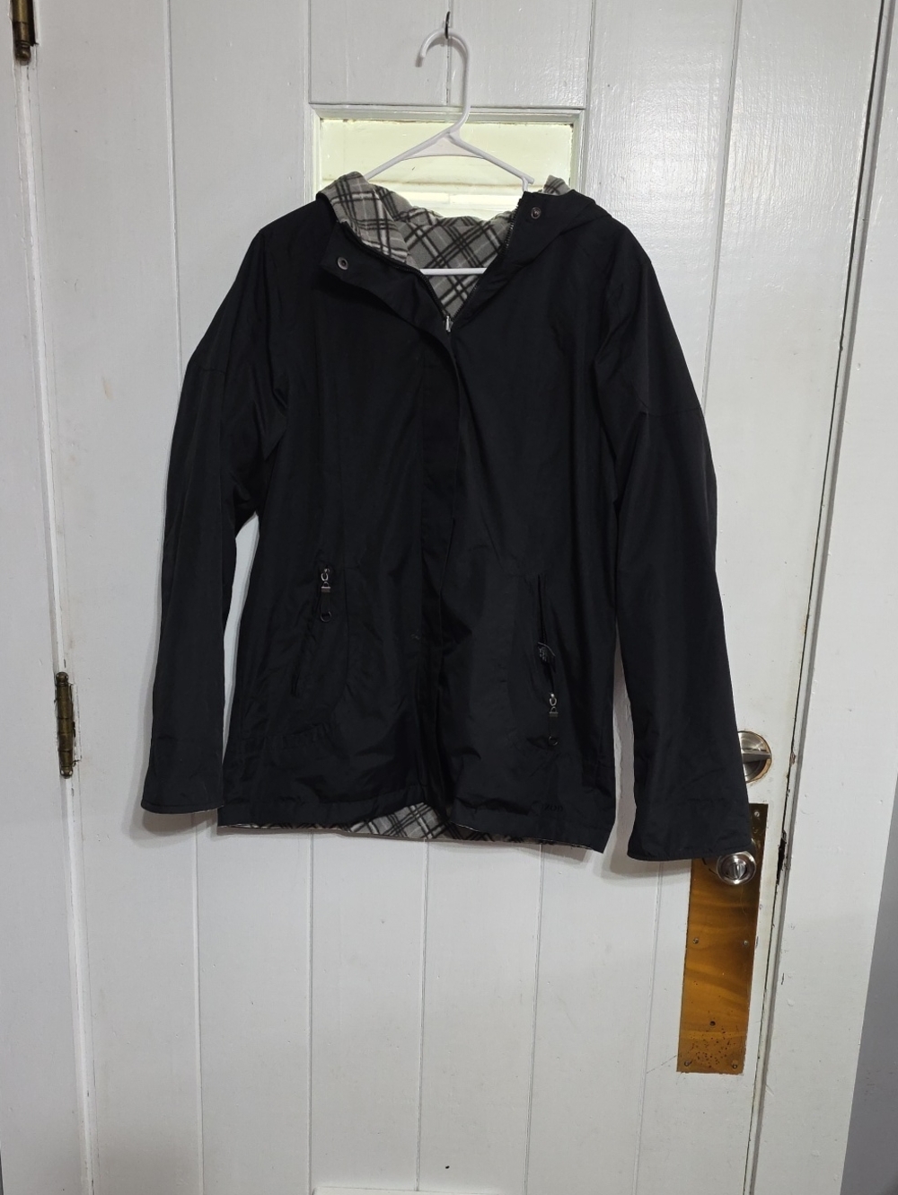 Izod Womens Reversible Coat Black/Gray Plaid Fleece Hooded Zips Pickets Sz M EUC